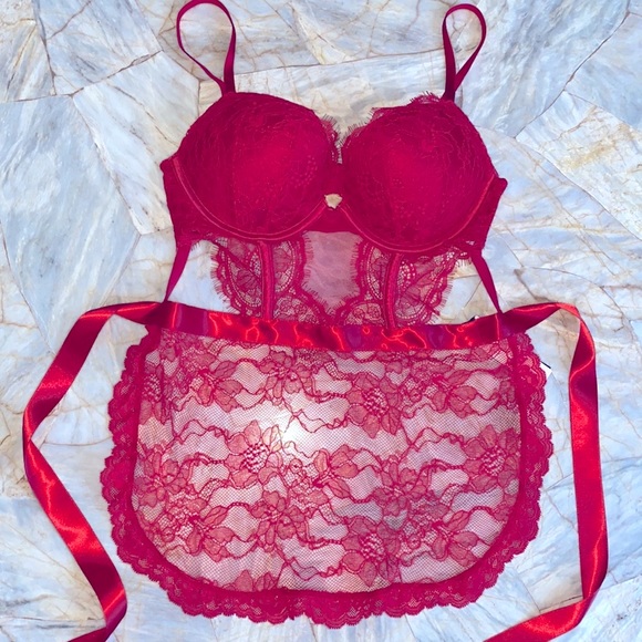 New VS VERY SEXY Bombshell Lace Padded Teddy Apron Small
